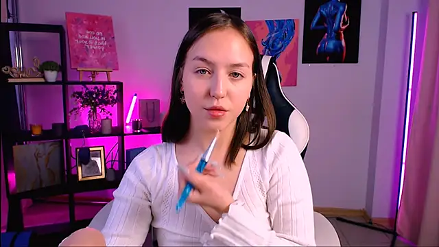 CindySparkl online show from 12-14-25, 04:40