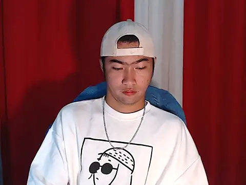 Snapshot of Siege_cum69 chatting on 02-05-26, 04:58 Siege cum69 online show from 02-05-26, 04:58