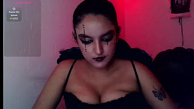 Snapshot of Ari_20_ chatting on 11-01-25, 01:01 Ari 20 online show from 11-01-25, 01:01