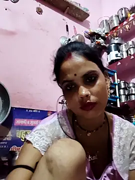 Snapshot of Cut_ragni chatting on 10-18-25, 05:26 Cut ragni online show from 10-18-25, 05:26