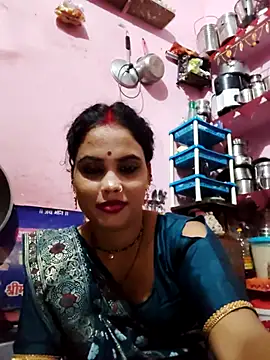 Snapshot of Cut_ragni chatting on 10-10-25, 05:36 Cut ragni online show from 10-10-25, 05:36