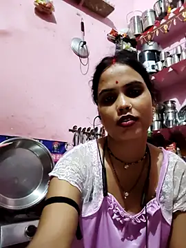 Snapshot of Cut_ragni chatting on 10-11-25, 05:25 Cut ragni online show from 10-11-25, 05:25