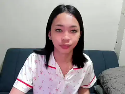 Snapshot of millany69 chatting on 02-05-26, 04:52 millany69 online show from 02-05-26, 04:52