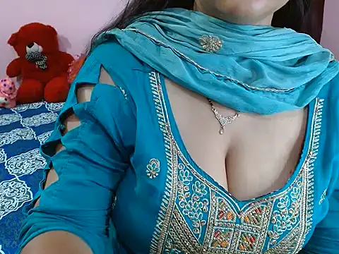 Snapshot of Hot_anika_ chatting on 05-22-26, 07:01 Hot anika online show from 05-22-26, 07:01