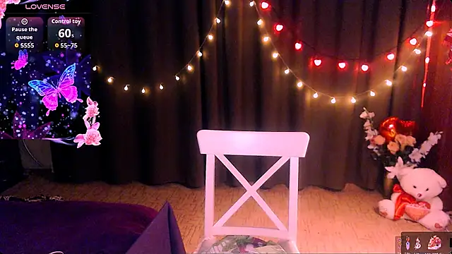 Snapshot of Crystal2207 chatting on 10-27-25, 07:48 Crystal2207 online show from 10-27-25, 07:48