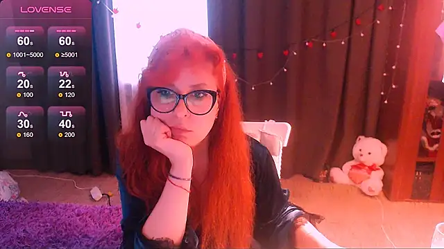 Snapshot of Crystal2207 chatting on 05-27-26, 04:25 Crystal2207 online show from 05-27-26, 04:25