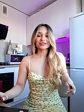 Chloe Ravens online show from 04-16-26, 05:08