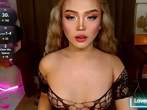 Snapshot of _MaxcineMalkova_ chatting on 11-29-25, 04:18 MaxcineMalkova online show from 11-29-25, 04:18