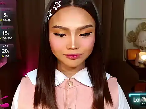 Snapshot of _MaxcineMalkova_ chatting on 12-01-25, 12:17 MaxcineMalkova online show from 12-01-25, 12:17