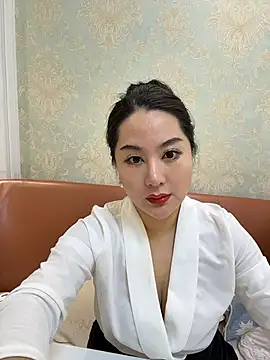 Candice888 online show from 11-17-25, 10:08