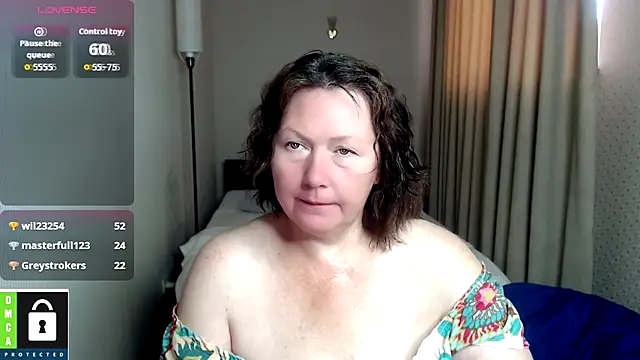 milf hornys online show from 09-15-25, 05:08