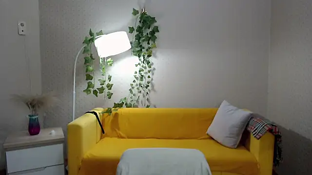 milf hornys online show from 11-12-25, 05:28