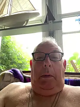 CharlieWeaver22 online show from 06-28-26, 10:43