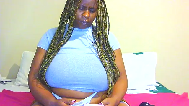 Black-Barbiexxc online show from 04-13-26, 05:44