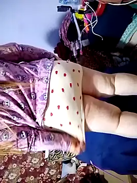 Snapshot of Hnonasix89 chatting on 04-04-26, 11:00 Hnonasix89 online show from 04-04-26, 11:00