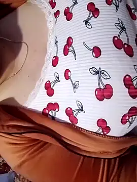 Snapshot of Hnonasix89 chatting on 03-18-26, 03:53 Hnonasix89 online show from 03-18-26, 03:53