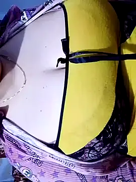 Snapshot of Hnonasix89 chatting on 04-09-26, 07:03 Hnonasix89 online show from 04-09-26, 07:03