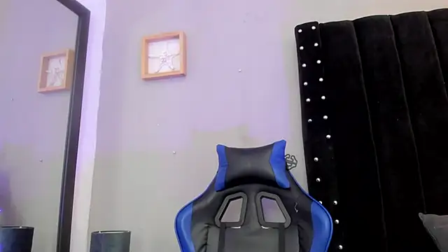 Snapshot of Mathewboy1 chatting on 01-08-26, 07:53 Mathewboy1 online show from 01-08-26, 07:53