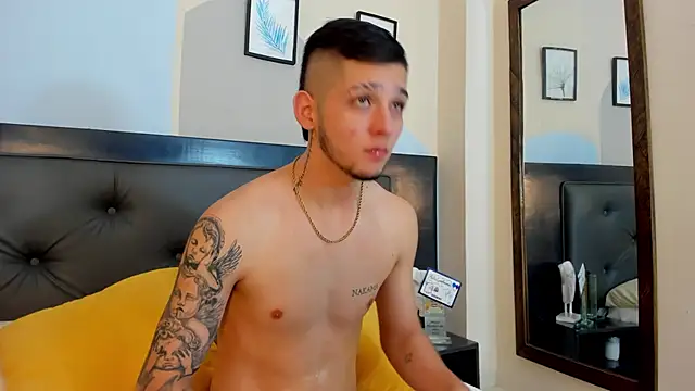 Mathewboy1 online show from 04-08-26, 11:33