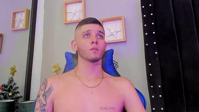 Snapshot of Mathewboy1 chatting on 12-20-25, 07:28 Mathewboy1 online show from 12-20-25, 07:28