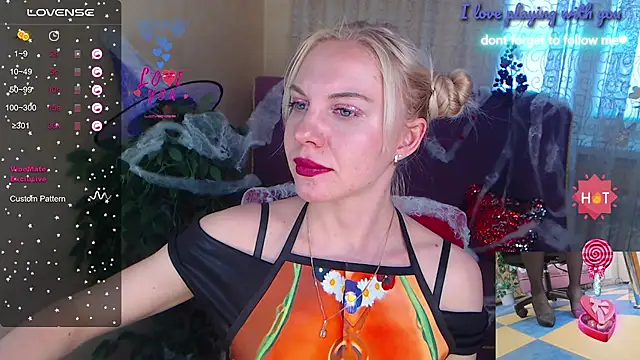 LiSinDoll online show from 10-24-25, 07:18