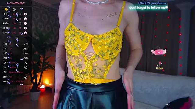 LiSinDoll online show from 12-17-25, 05:56