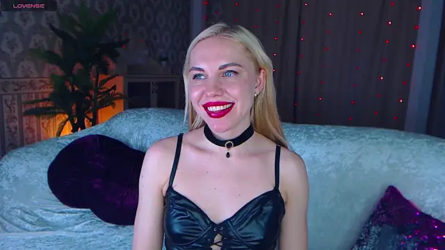 LiSinDoll online show from 11-03-25, 07:24