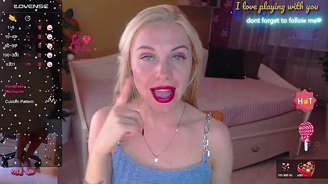 LiSinDoll online show from 10-15-25, 01:26