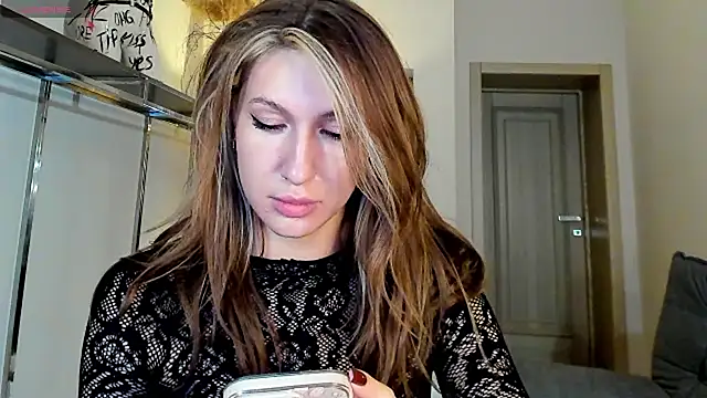 Snapshot of MariGven chatting on 09-18-25, 02:42 MariGven online show from 09-18-25, 02:42