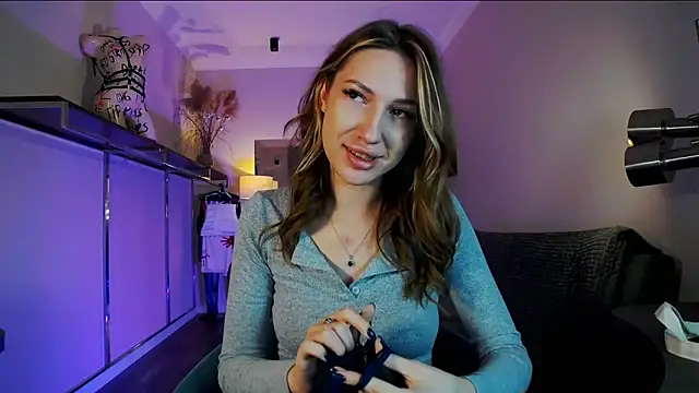 Snapshot of MariGven chatting on 10-15-25, 12:46 MariGven online show from 10-15-25, 12:46