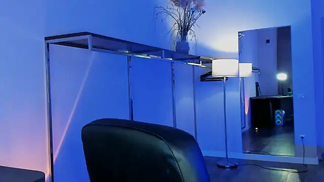 Snapshot of MariGven chatting on 01-12-26, 01:51 MariGven online show from 01-12-26, 01:51