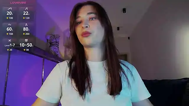 Snapshot of Meri_Cutte chatting on 09-29-25, 12:33 Meri Cutte online show from 09-29-25, 12:33