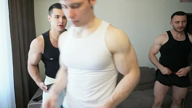 Horny boyzz online show from 05-18-26, 06:51