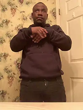 Snapshot of Moneyman5ive chatting on 02-03-26, 12:10 Moneyman5ive online show from 02-03-26, 12:10