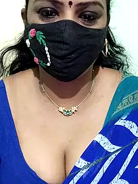 Snapshot of yoga-mithraa chatting on 10-02-25, 07:01 yoga-mithraa online show from 10-02-25, 07:01