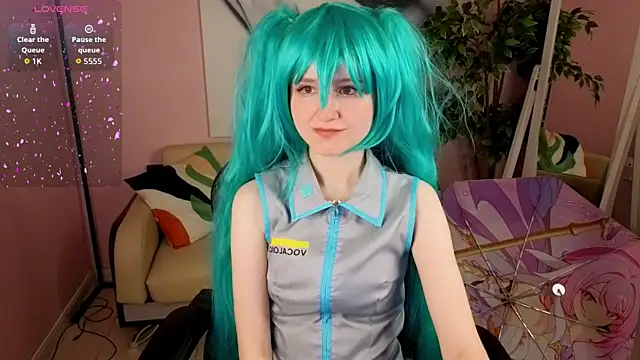 Snapshot of girl_next_doorr chatting on 06-12-26, 01:20 girl next doorr online show from 06-12-26, 01:20