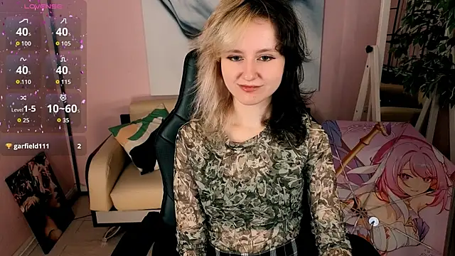 Snapshot of girl_next_doorr chatting on 08-07-26, 01:28 girl next doorr online show from 08-07-26, 01:28