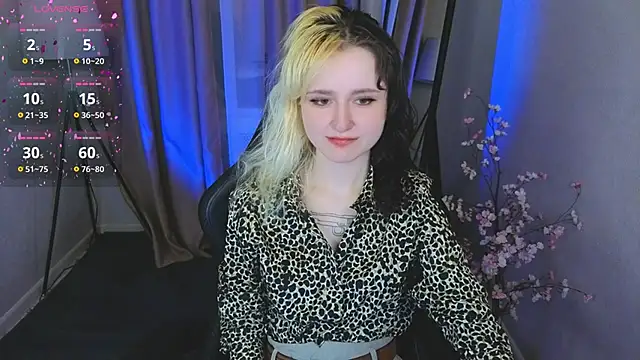 girl next doorr online show from 03-14-26, 01:06