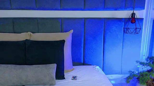 Adaa Stone online show from 10-31-25, 03:03