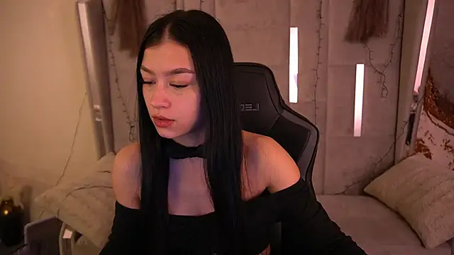 FataleNellie online show from 04-10-26, 08:27