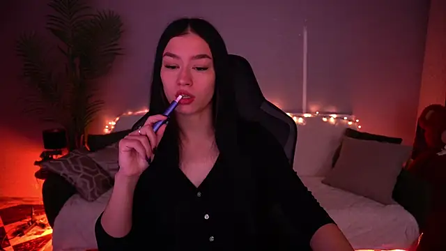 FataleNellie online show from 04-06-26, 09:16