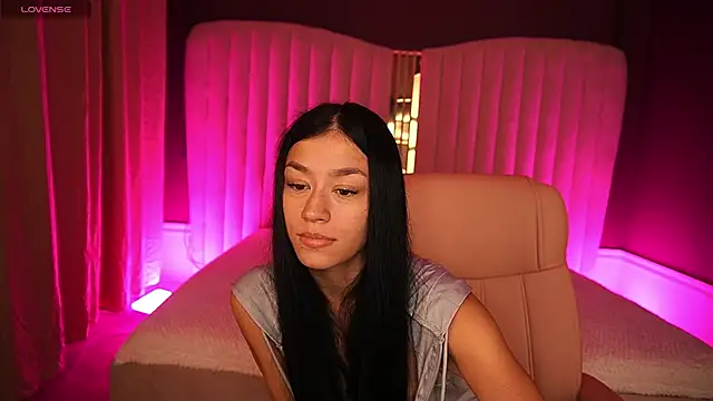 Snapshot of FataleNellie chatting on 09-24-25, 07:53 FataleNellie online show from 09-24-25, 07:53