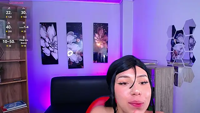 Snapshot of roseefancy chatting on 10-02-25, 11:35 roseefancy online show from 10-02-25, 11:35