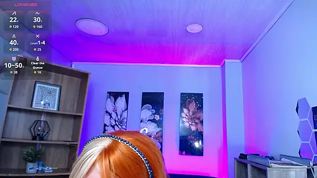 Snapshot of roseefancy chatting on 10-18-25, 11:34 roseefancy online show from 10-18-25, 11:34