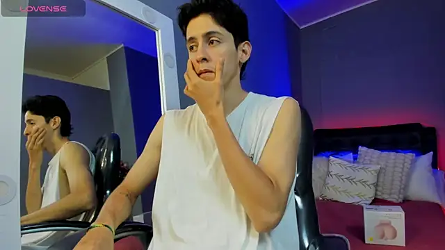 Snapshot of Jhon_snow22 chatting on 09-09-25, 11:41 Jhon snow22 online show from 09-09-25, 11:41