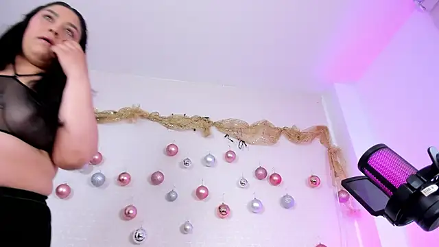 missweetpeach online show from 12-18-25, 11:41