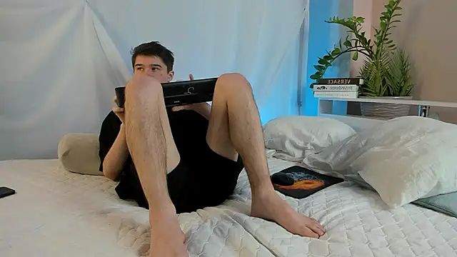 Snapshot of SherlockMax chatting on 02-21-26, 10:23 SherlockMax online show from 02-21-26, 10:23