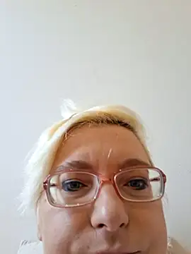 VikaKing online show from 12-02-25, 09:22