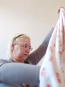 VikaKing online show from 11-12-25, 10:08