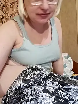 VikaKing online show from 03-05-26, 08:38